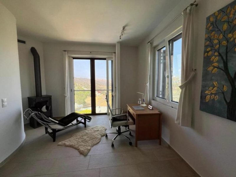 Listaros Rückzugsort mit Weitblick – Stilvolles Haus in Listaro mit Pool und Panorama Haus kaufen